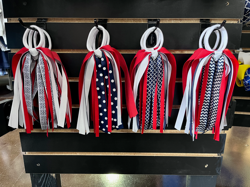 Load image into Gallery viewer, Designer Ponytail Streamers
